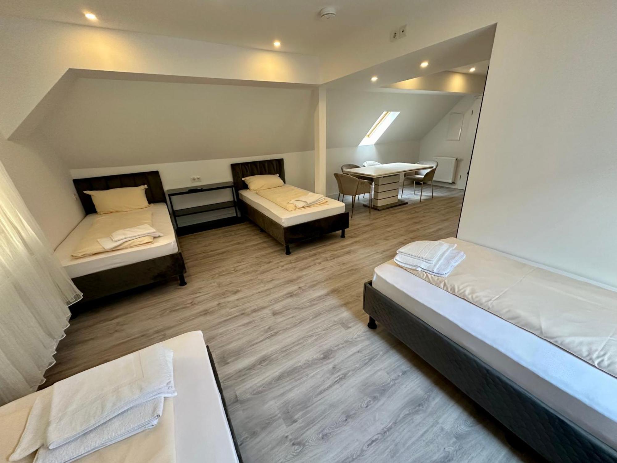 Durmaz Hotel ฮันโนเวอร์ ภายนอก รูปภาพ