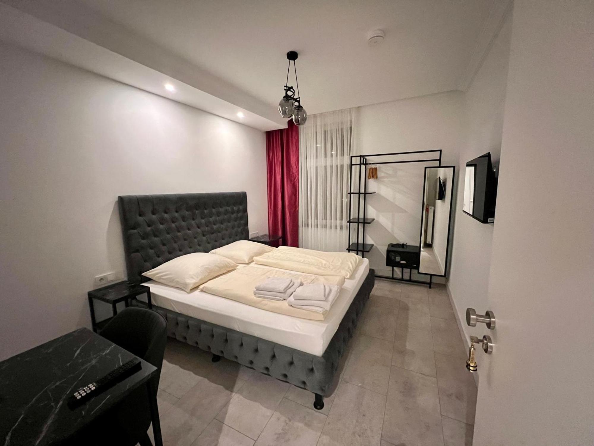 Durmaz Hotel ฮันโนเวอร์ ภายนอก รูปภาพ