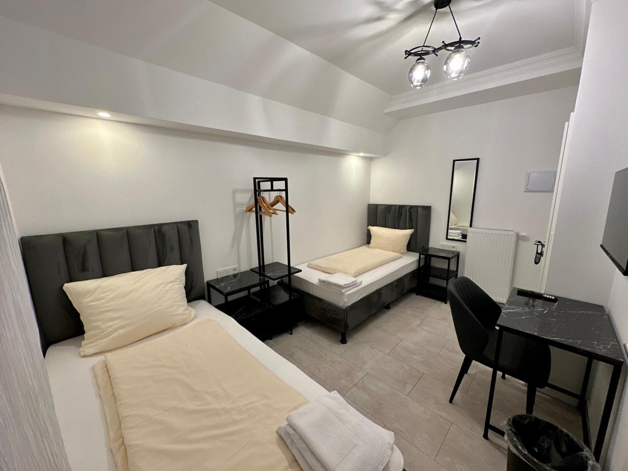 Durmaz Hotel ฮันโนเวอร์ ภายนอก รูปภาพ